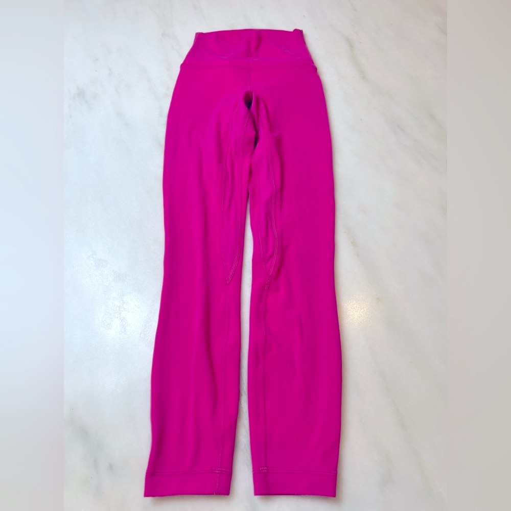 Lululemon Align High-Rise Pant 25"
Sonic Pink sz 0

Used flaws